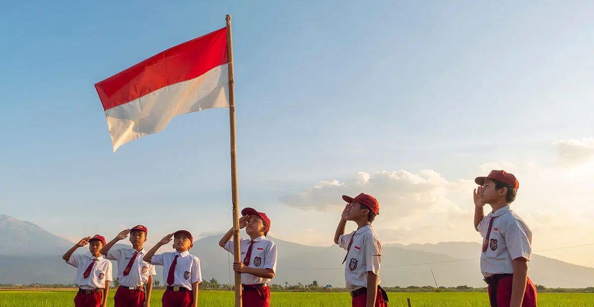 Bab 10 – Cinta tanah air: Tetap Membumi!